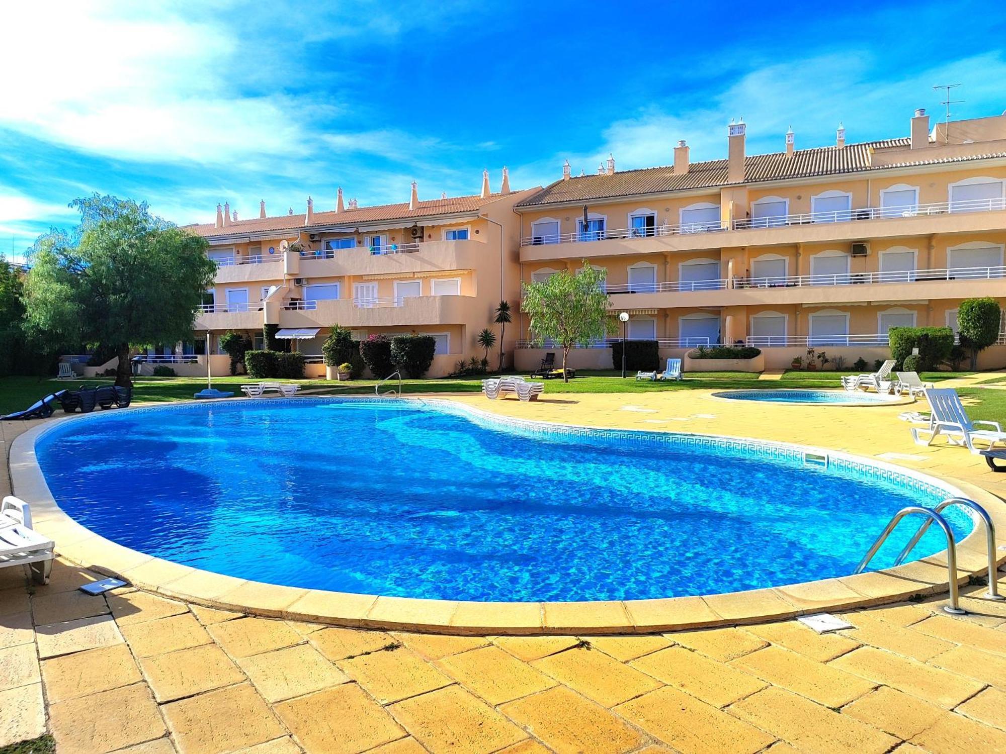 Apartment Typical 2 With Pool By Homing *